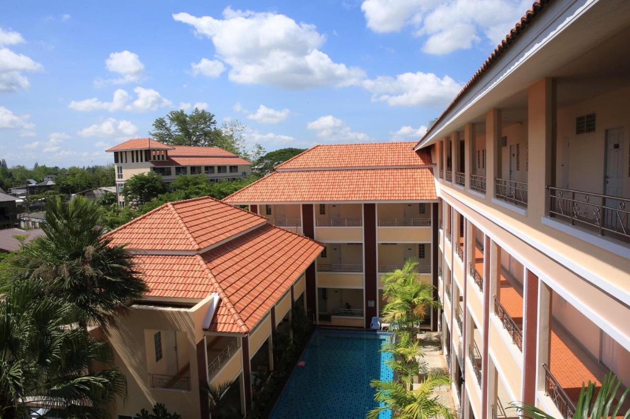 Nattidaplace Hotel Chiangmai Chiang Mai Extérieur photo